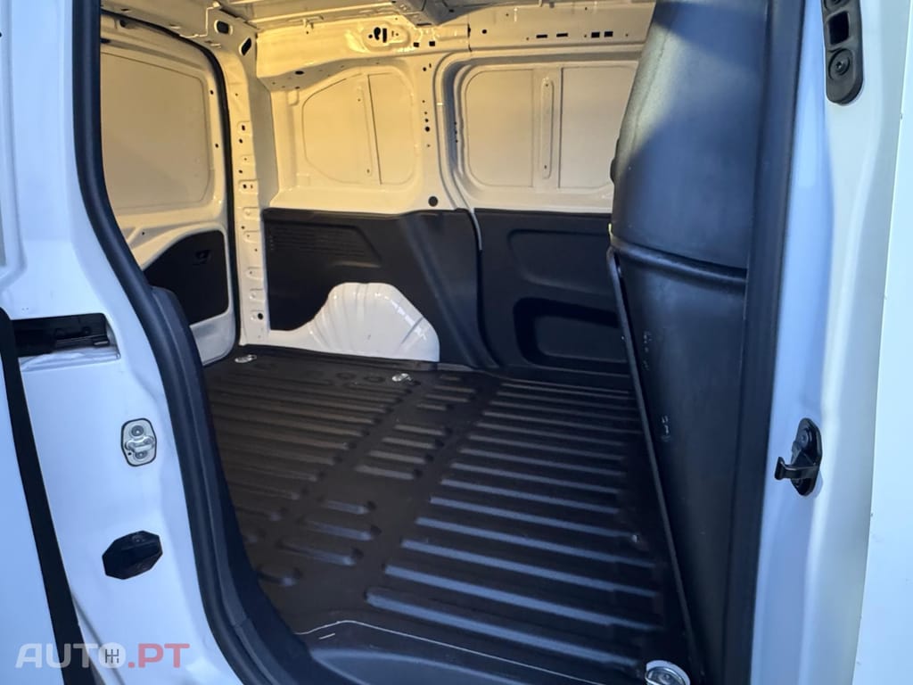 Peugeot Partner 1.6 BlueHDi L1 Pro 3L