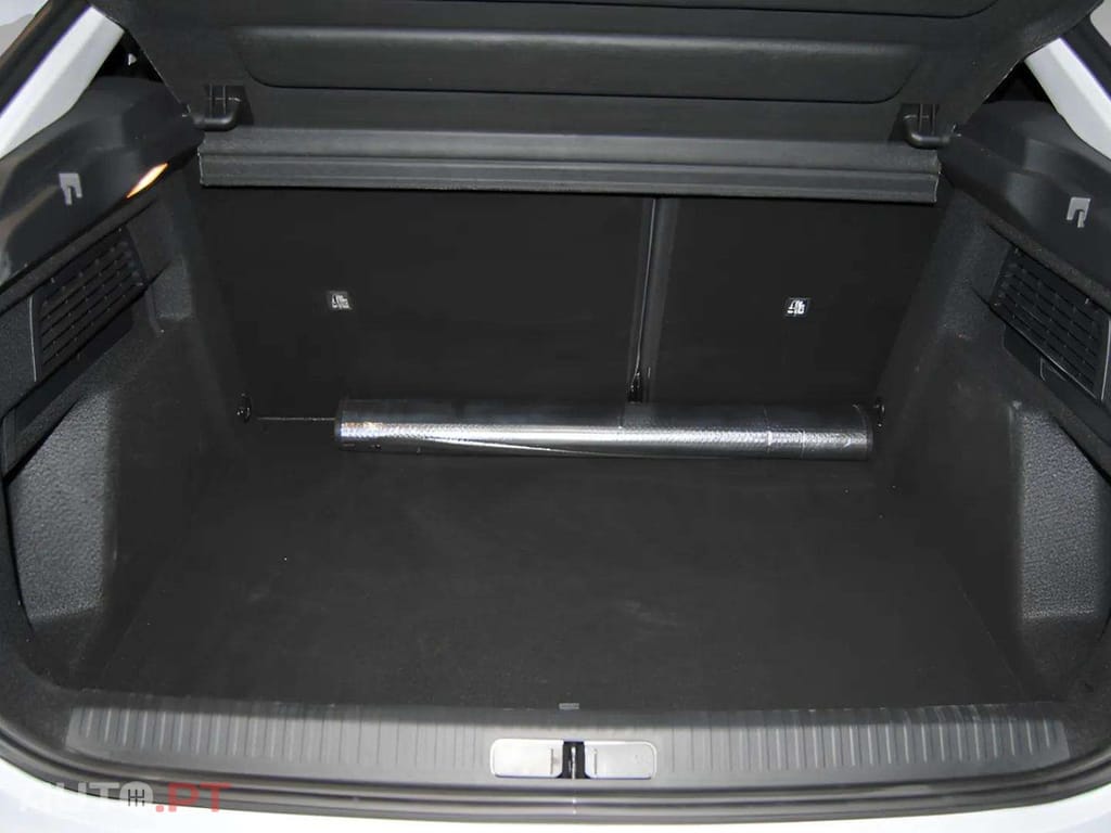 Citroen C4 1.2 Hybrid Plus e-DSC6