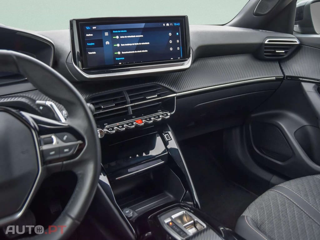 Peugeot 2008 1.2 Hybrid Allure e-DCS6