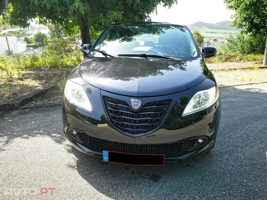 Lancia Ypsilon 1.2 S&S Gold