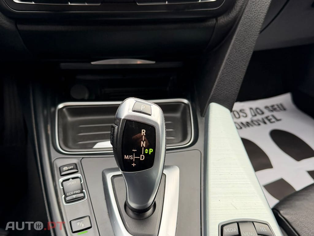 BMW 320 d Touring EfficientDynamics Line Modern Auto