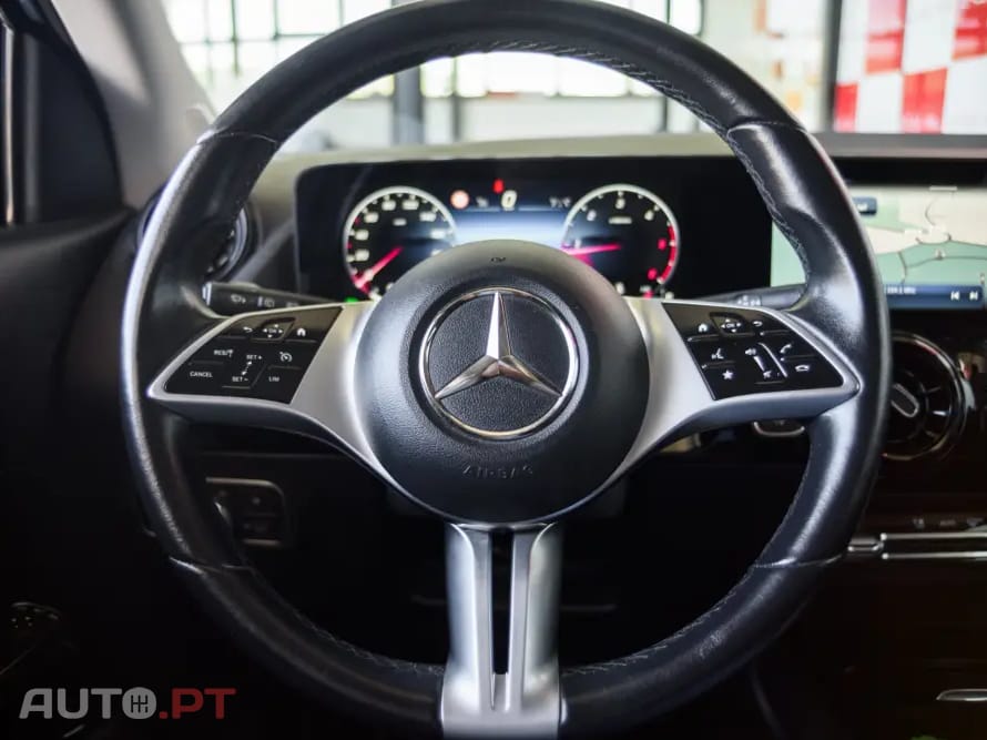Mercedes-Benz GLA 180 d Style