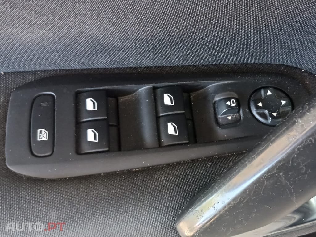 Peugeot 308 SW 1.6 BluHdi