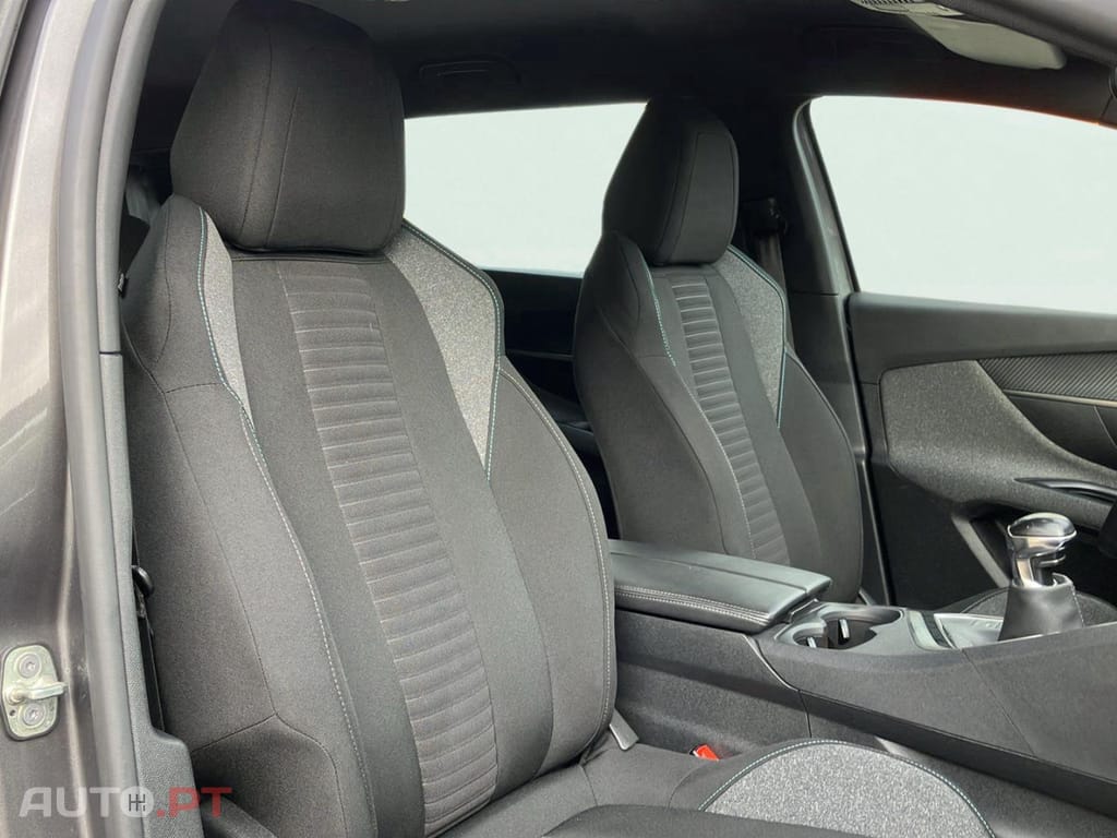 Peugeot 5008 1.2 PureTech Active Pack