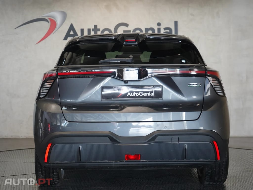 MG MG4 64 kWh Luxury