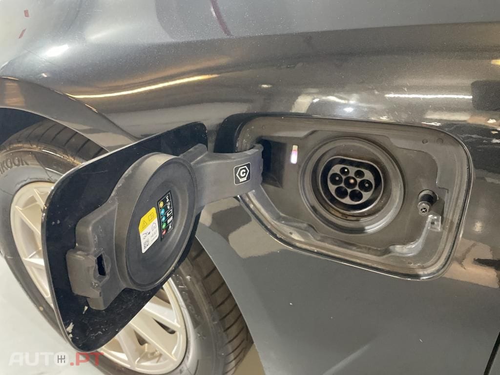 BMW 320 e Auto