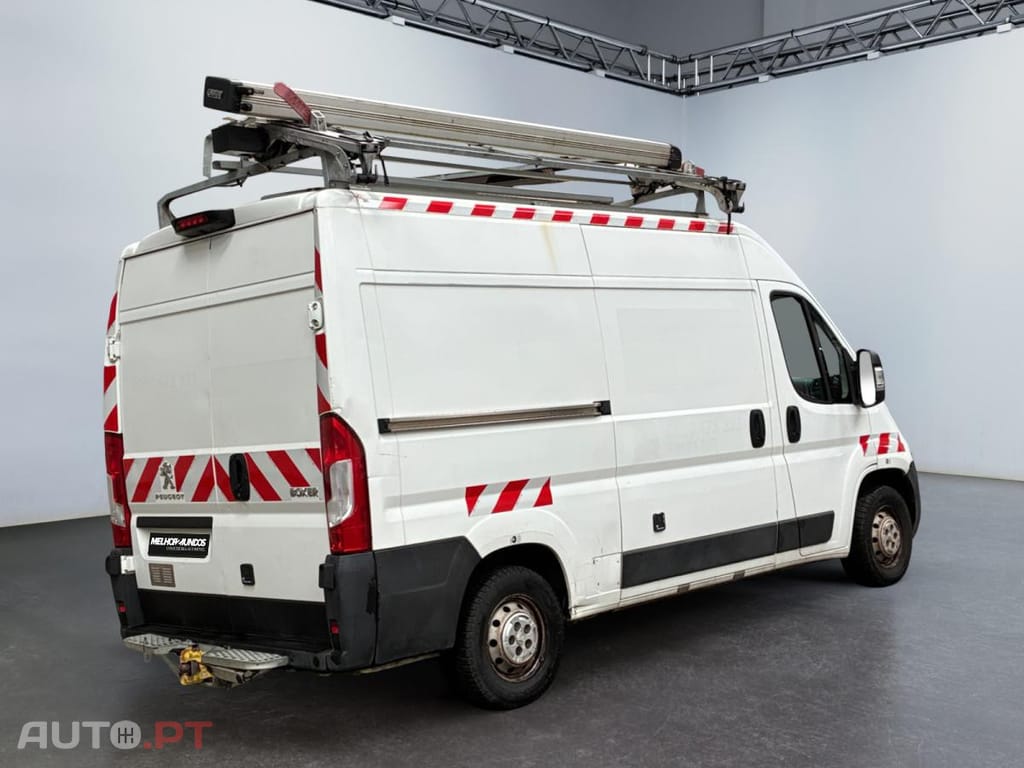 Peugeot Boxer 2.0 BlueHDi 330 L2H2 Premium