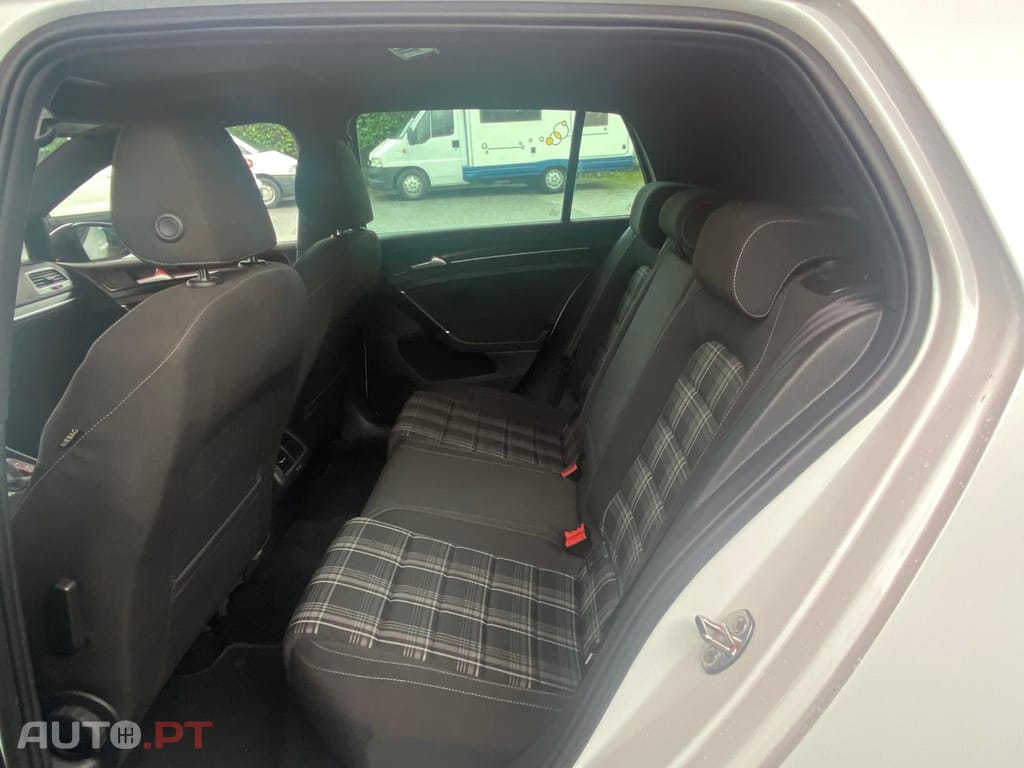 Volkswagen Golf 2.0 TDi GTD DSG