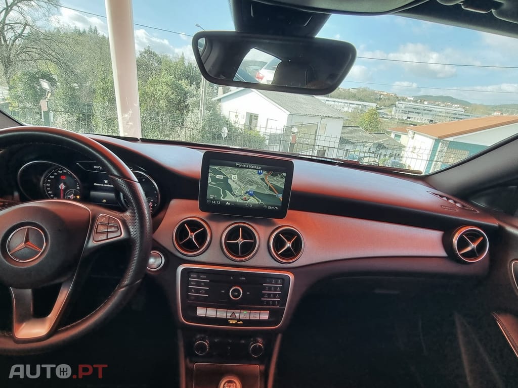 Mercedes-Benz CLA 180 d