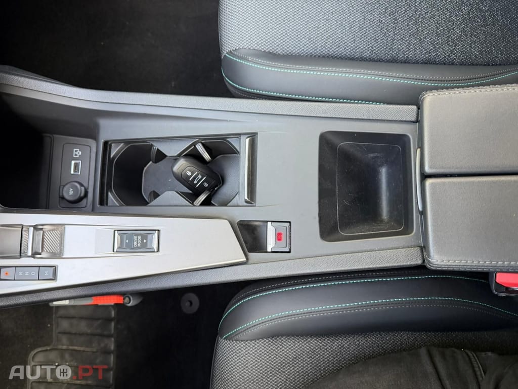 Peugeot 408 MHEV Allure