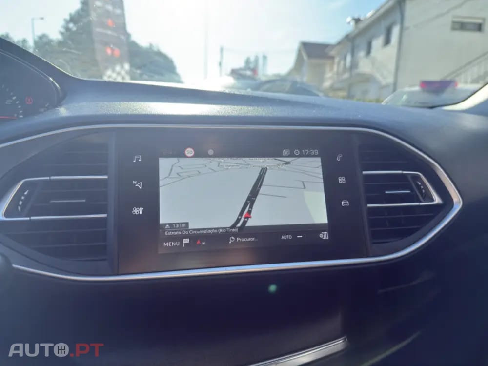 Peugeot 308 1.2 PureTech Allure EAT8