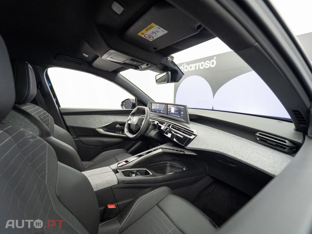 Peugeot 5008 1.2 Hybrid Allure e-DCS6