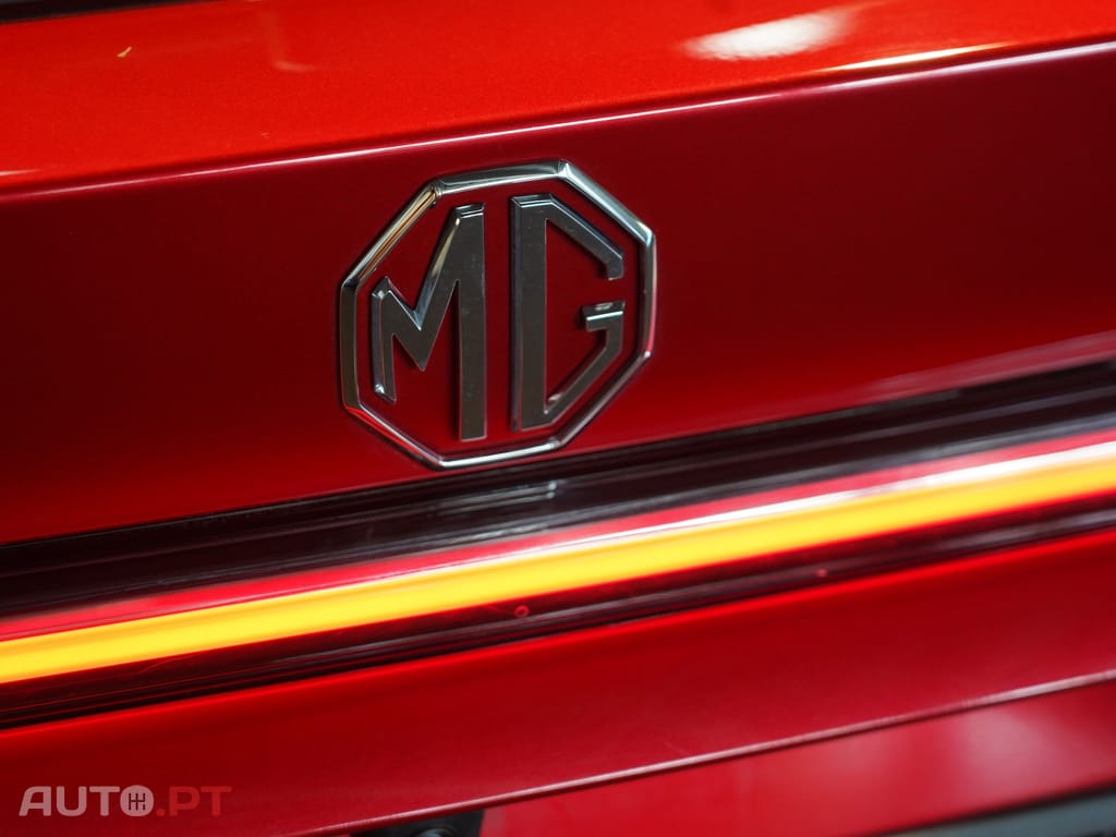 MG HS 1.5 T-GDI Plug In Hybrid Luxury