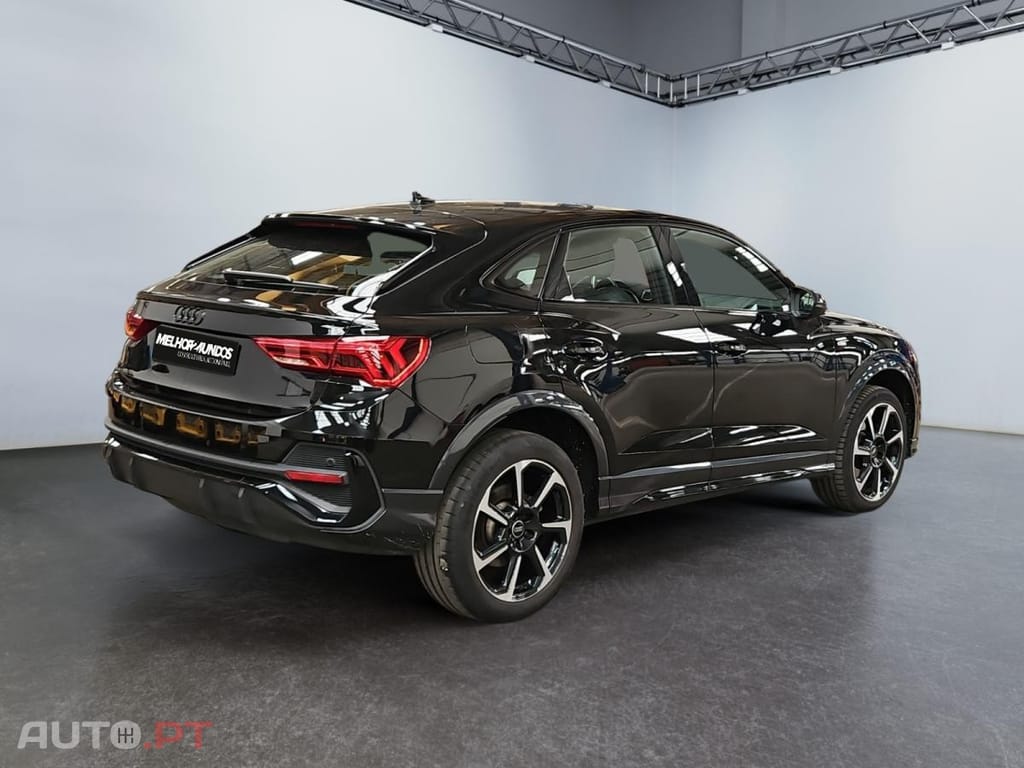 Audi Q3 45 TFSIe S line S tronic