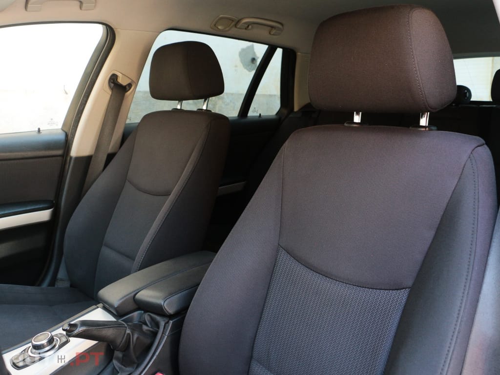 BMW 320 d Touring Navigation Sport
