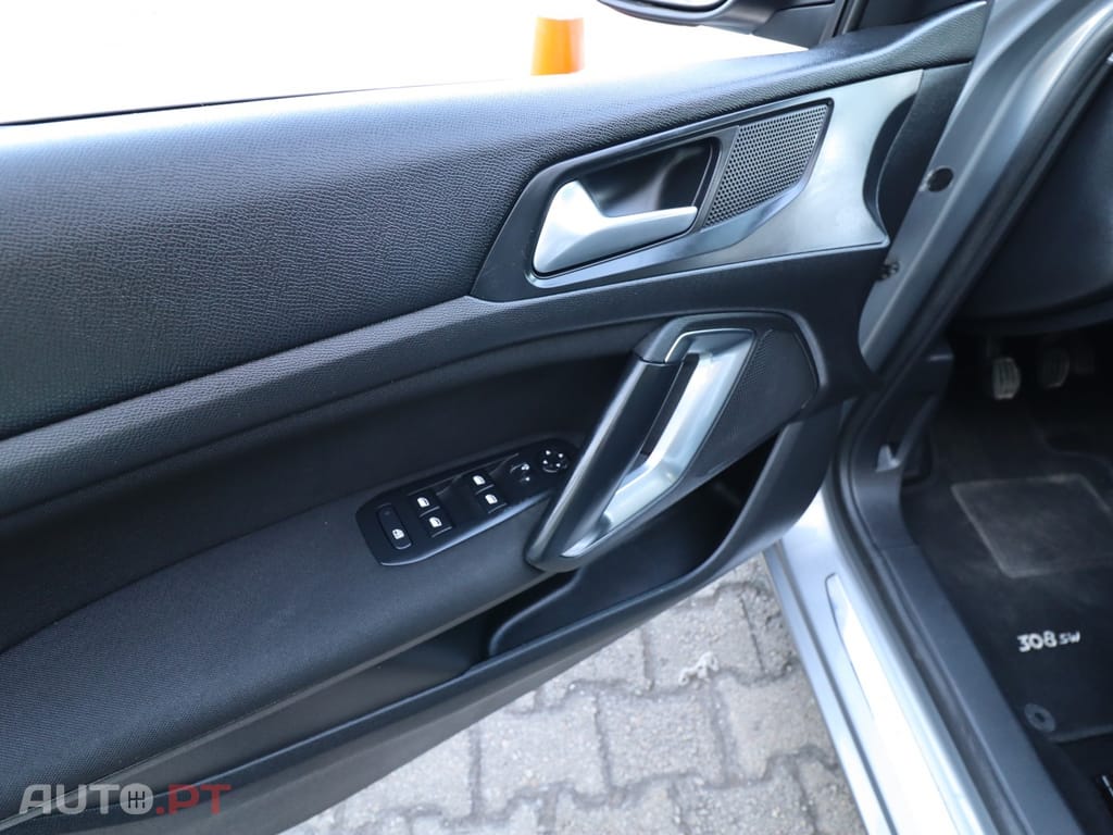 Peugeot 308 SW 1.2 PureTech Active