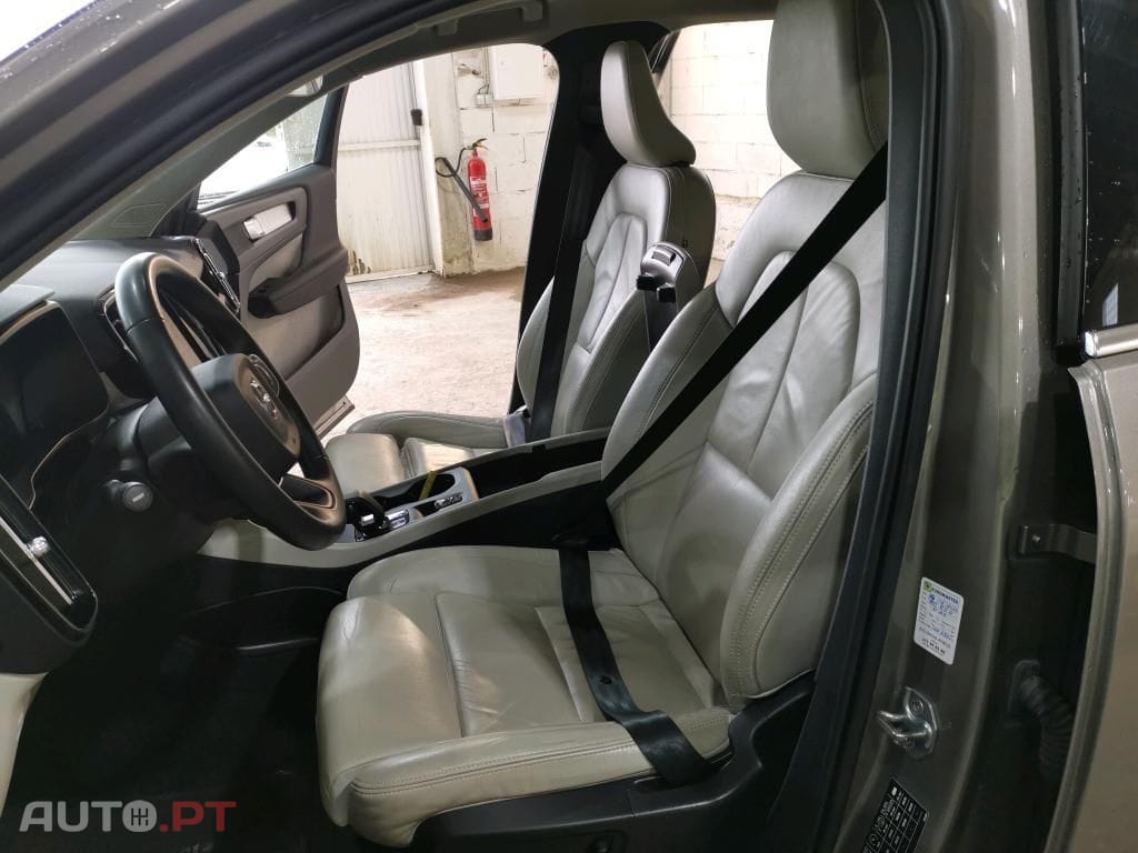 Volvo XC40 1.5 T5 PHEV Inscription Expression