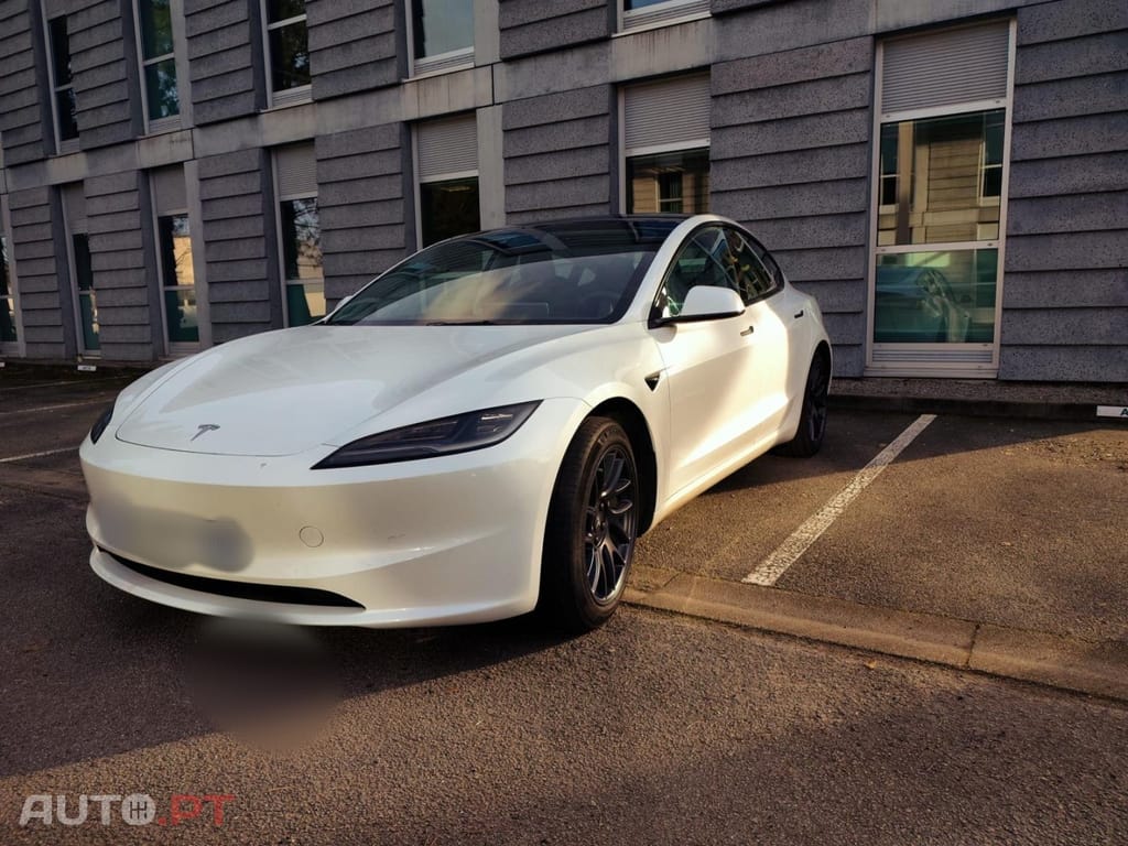 Tesla Model 3 Tração Traseira Premium