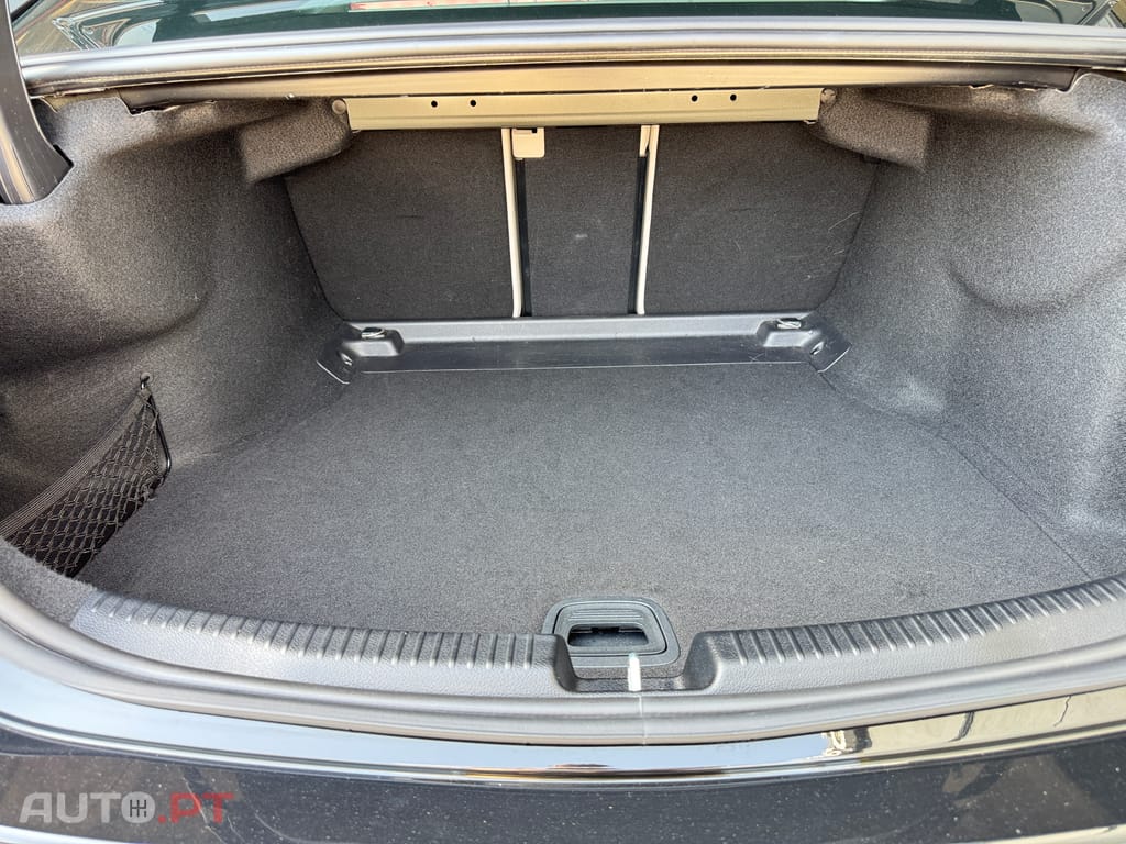 Mercedes-Benz C 220 d Avantgarde EQ Boost