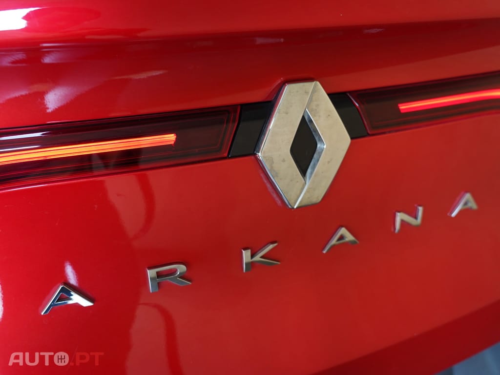 Renault Arkana 1.6 E-Tech Business