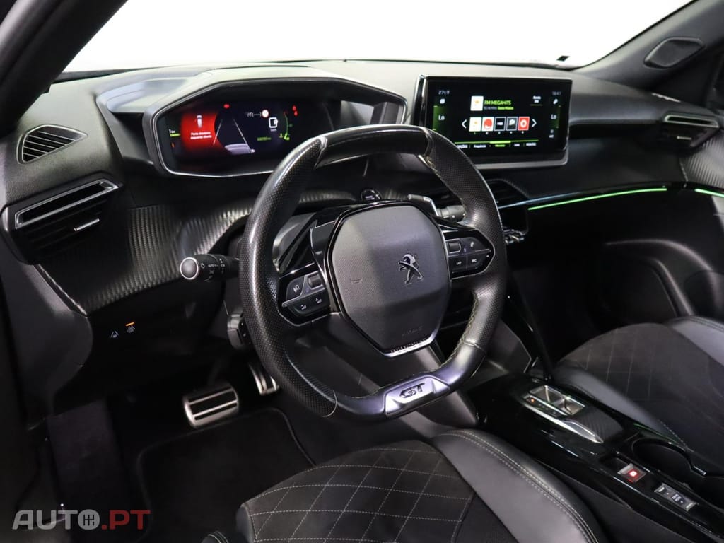 Peugeot 2008 1.5 BlueHDi GT EAT8