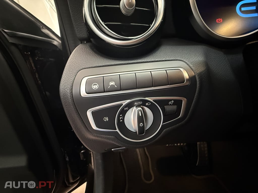 Mercedes-Benz C 300 de AMG Line