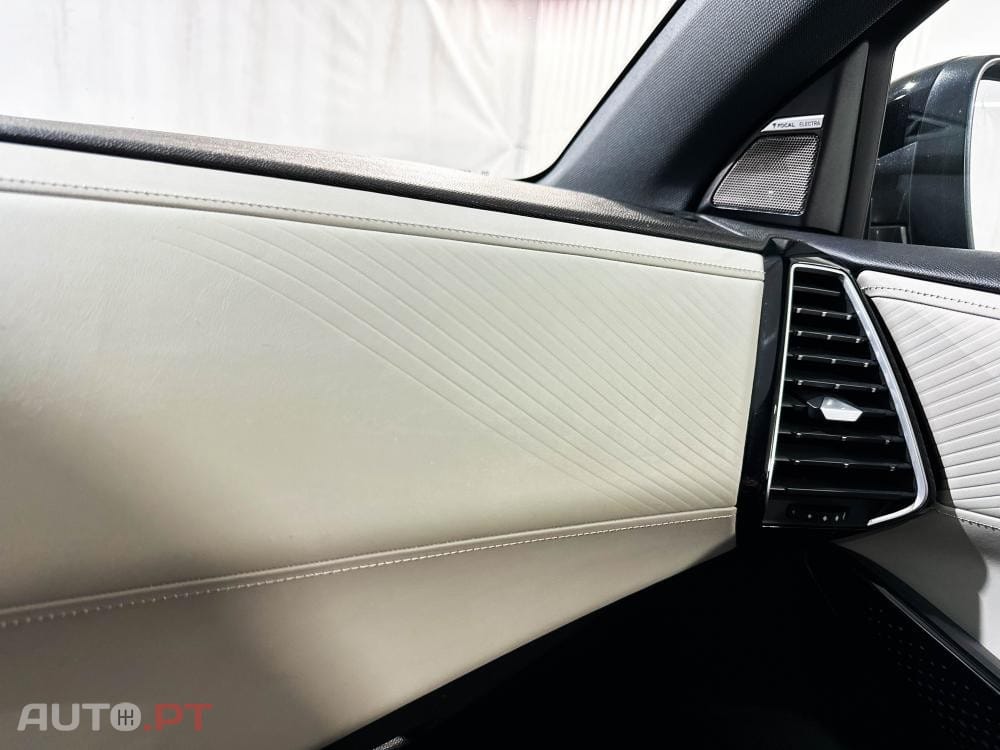 DS DS7 Crossback E-TENSE OPERA