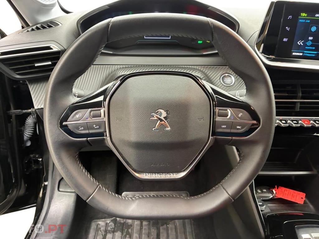Peugeot E-208 50 kWh Style