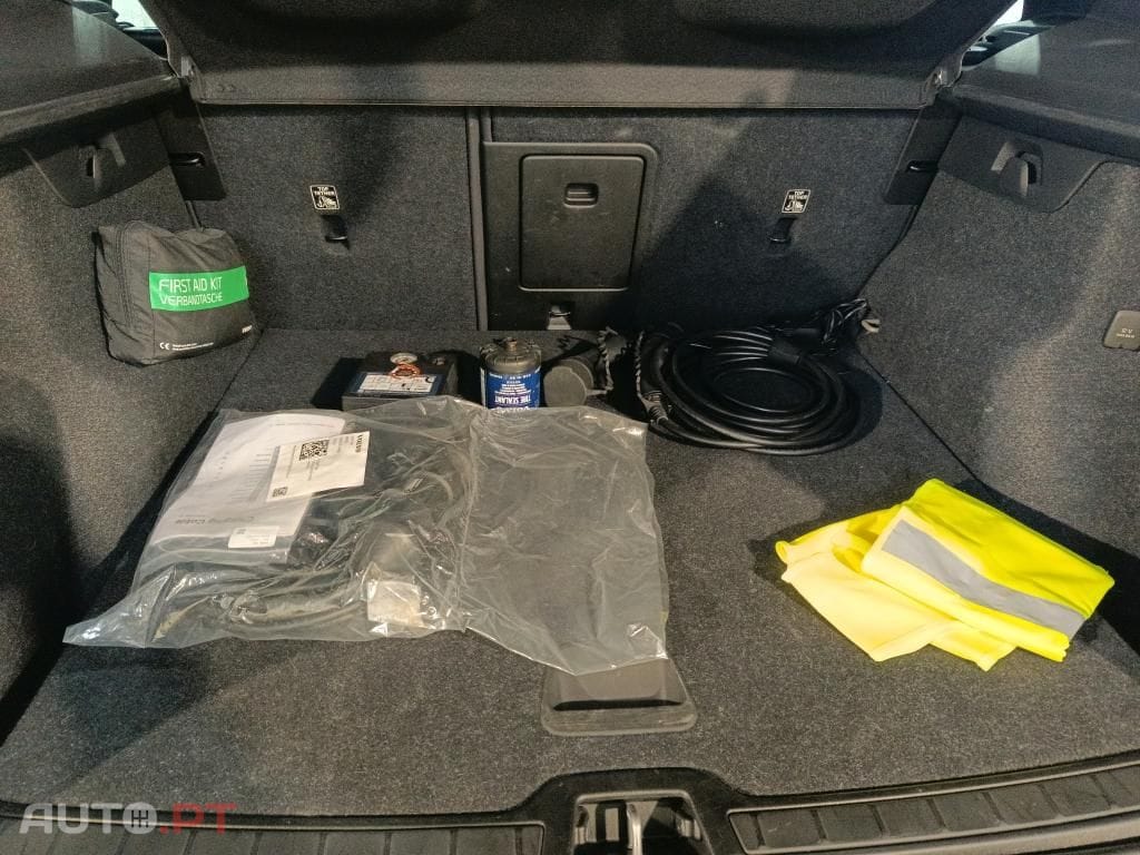 Volvo XC40 1.5 T4 PHEV R-Design