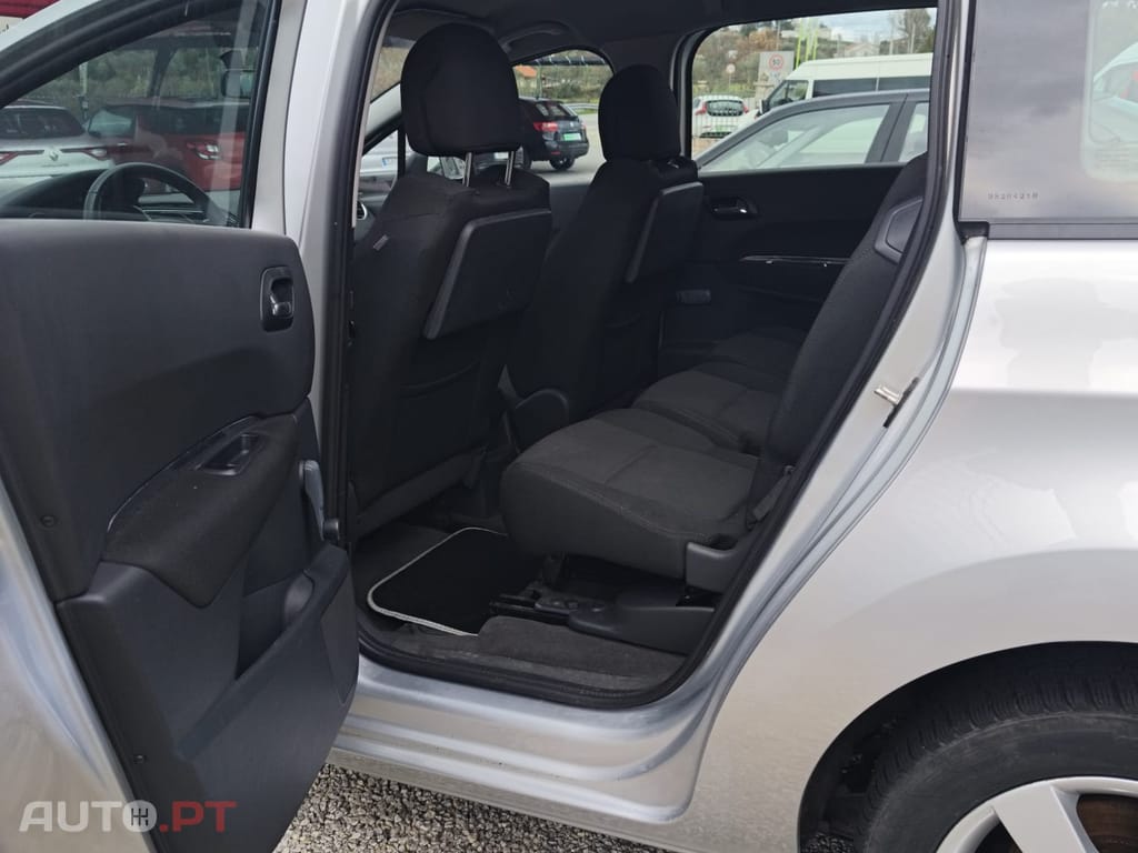 Peugeot 5008 1.6 HDi Allure