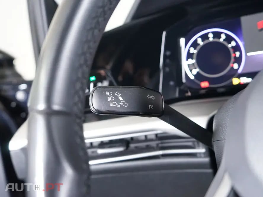 Volkswagen Golf 1.0 TSI Confortline