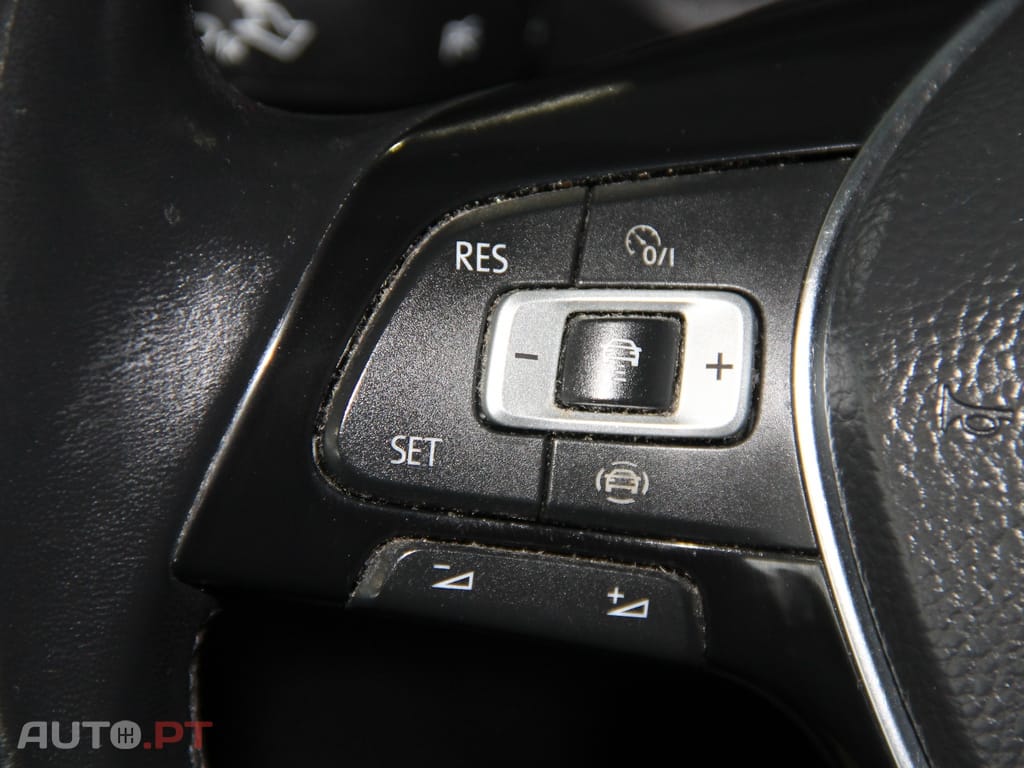 Volkswagen Golf 1.6 TDI Confortline