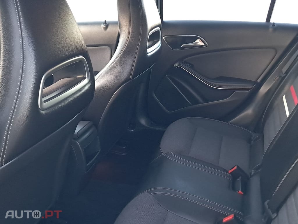 Mercedes-Benz A 180 CDI (BlueEFFICIENCY) Urban