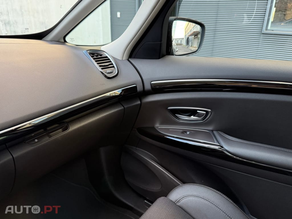 Renault Espace Energy dCi 130 Intens