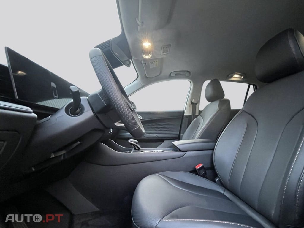 MG EHS I.V.A DEDUTIVEL PHEV LUX MY24 360°