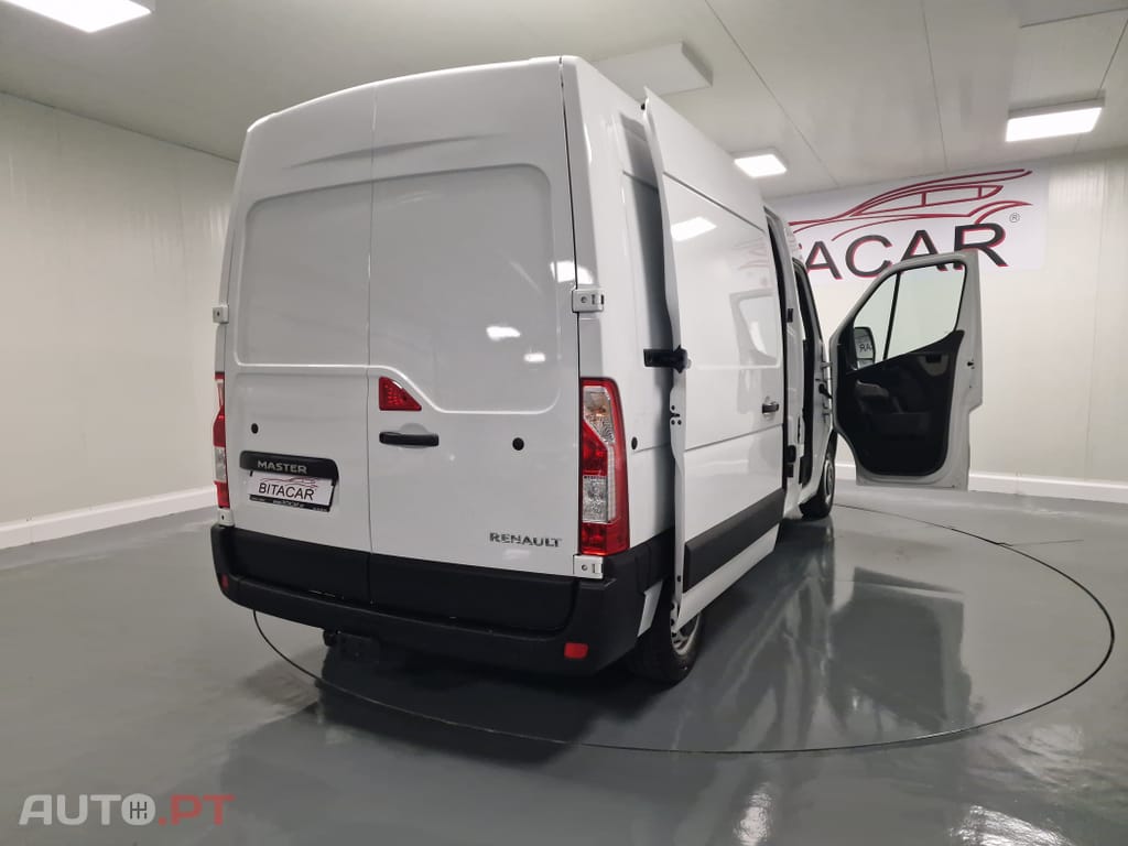 Renault Master 2.3 dCi L2H2 3.3T 130CV IVA DEDUTIVEL