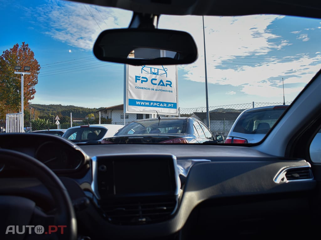 Peugeot 2008 1.6 BlueHDi Allure