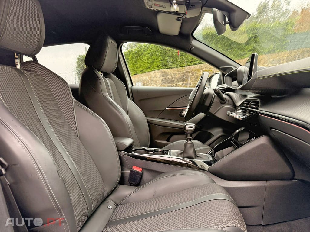 Peugeot 208 1.2 PureTech GT Line