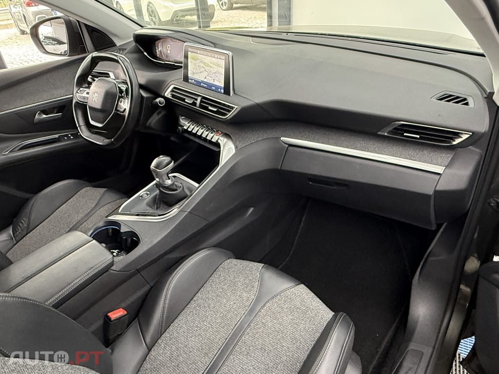Peugeot 3008 1.5 BlueHDi Allure