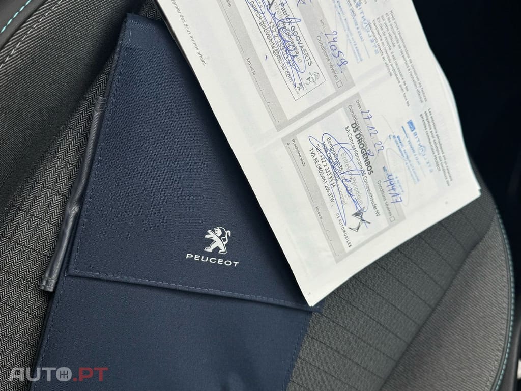 Peugeot 2008 1.5 BlueHDi Allure Pack