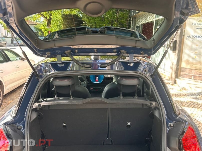 MINI Cooper John Cooper Works Auto Desportiva