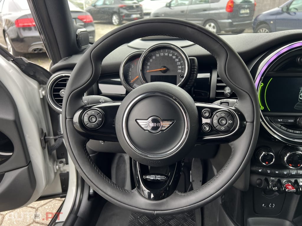 MINI Cooper Cooper SD