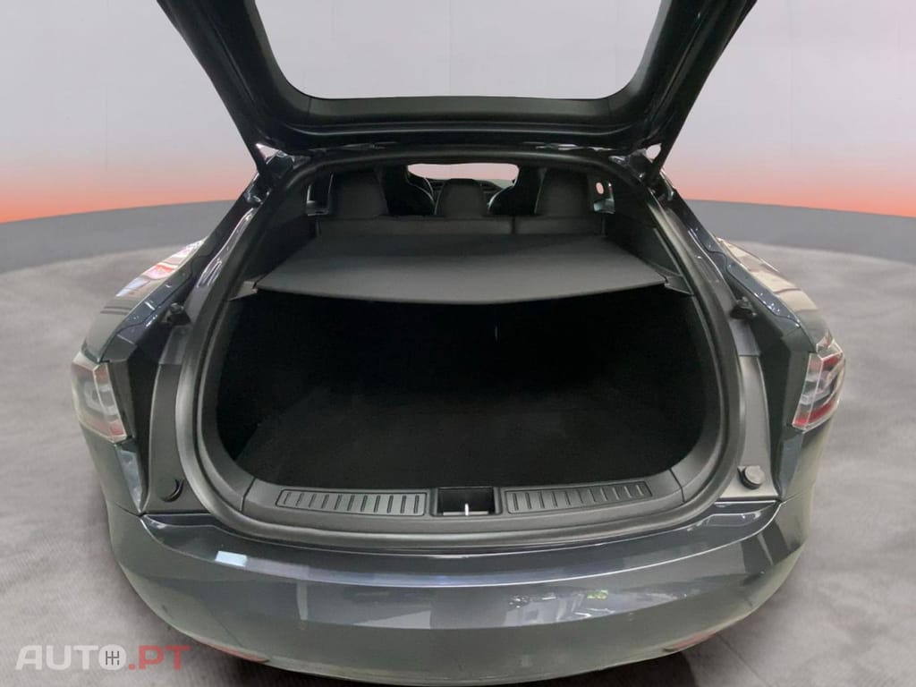 Tesla Model S 75D AWD