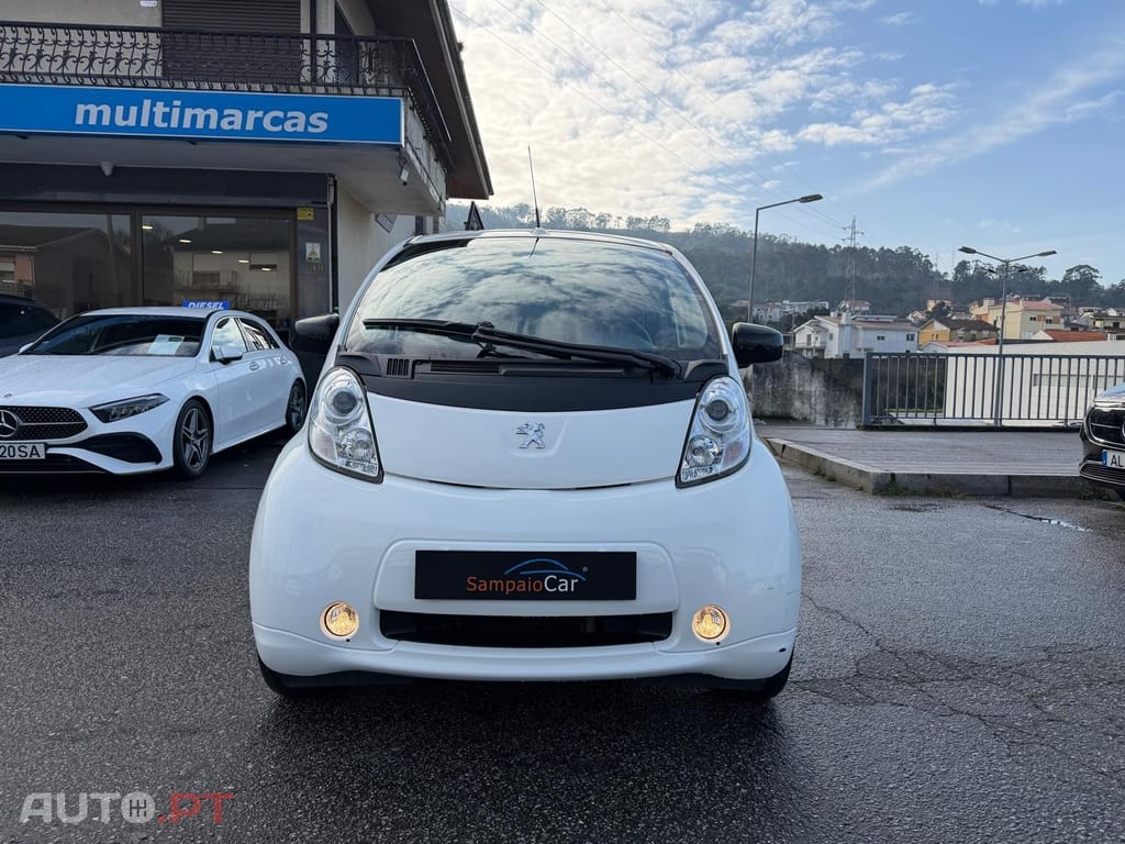 Peugeot iOn Standard