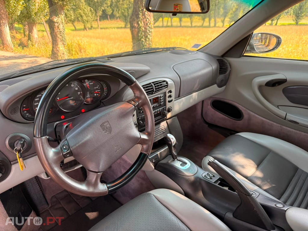 Porsche 911 3.4 i Tiptronic S
