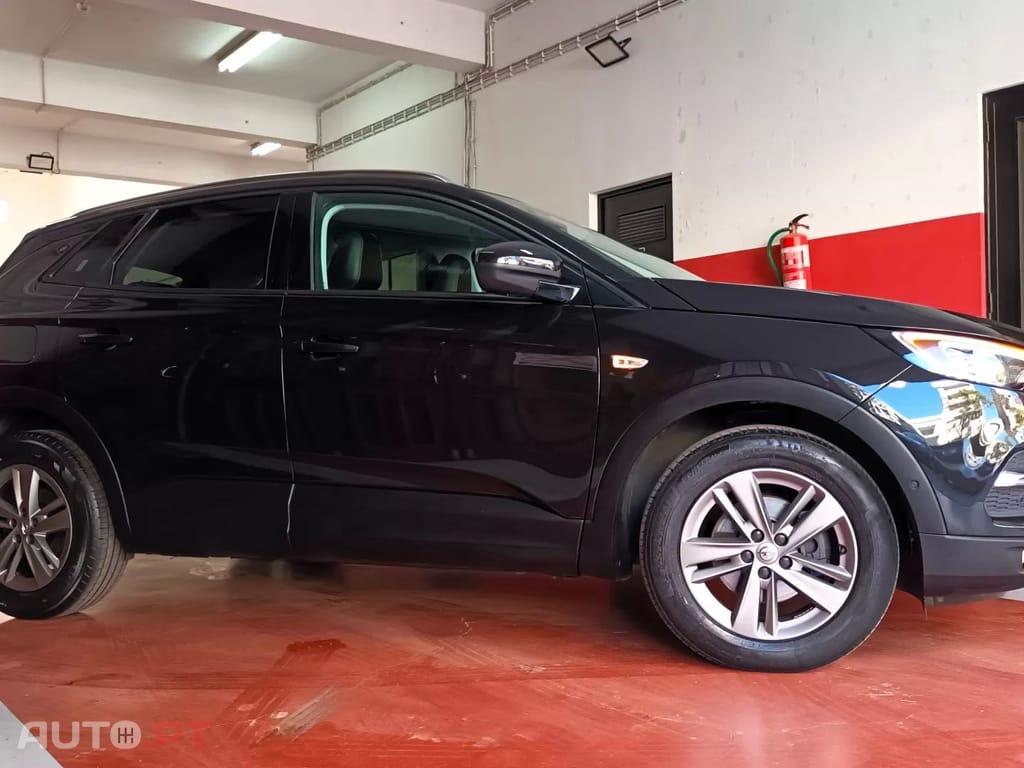 Opel Grandland (X) 1.5 CDTI Design & Tech