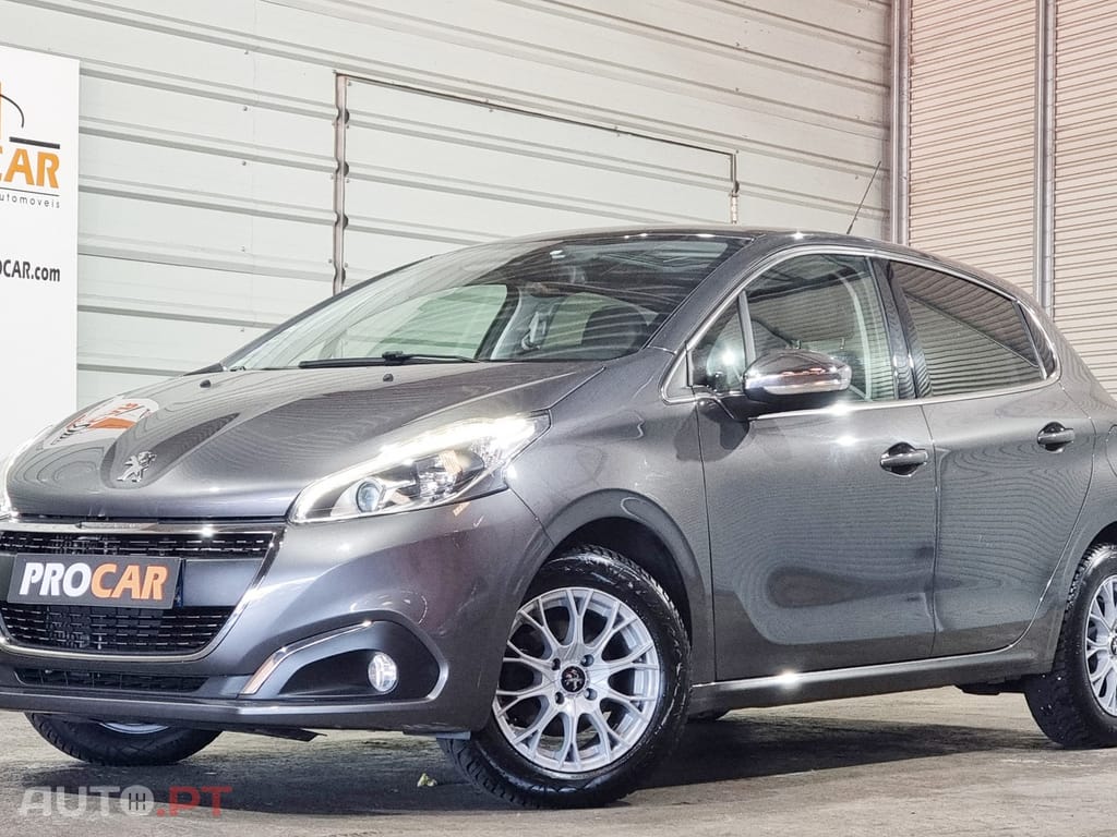 Peugeot 208 1.2 PureTech GT Line