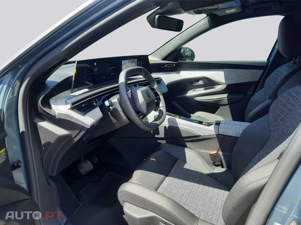 Peugeot 5008 1.2 Hybrid Allure e-DCS6 I.V.A DEDUTIVEL 