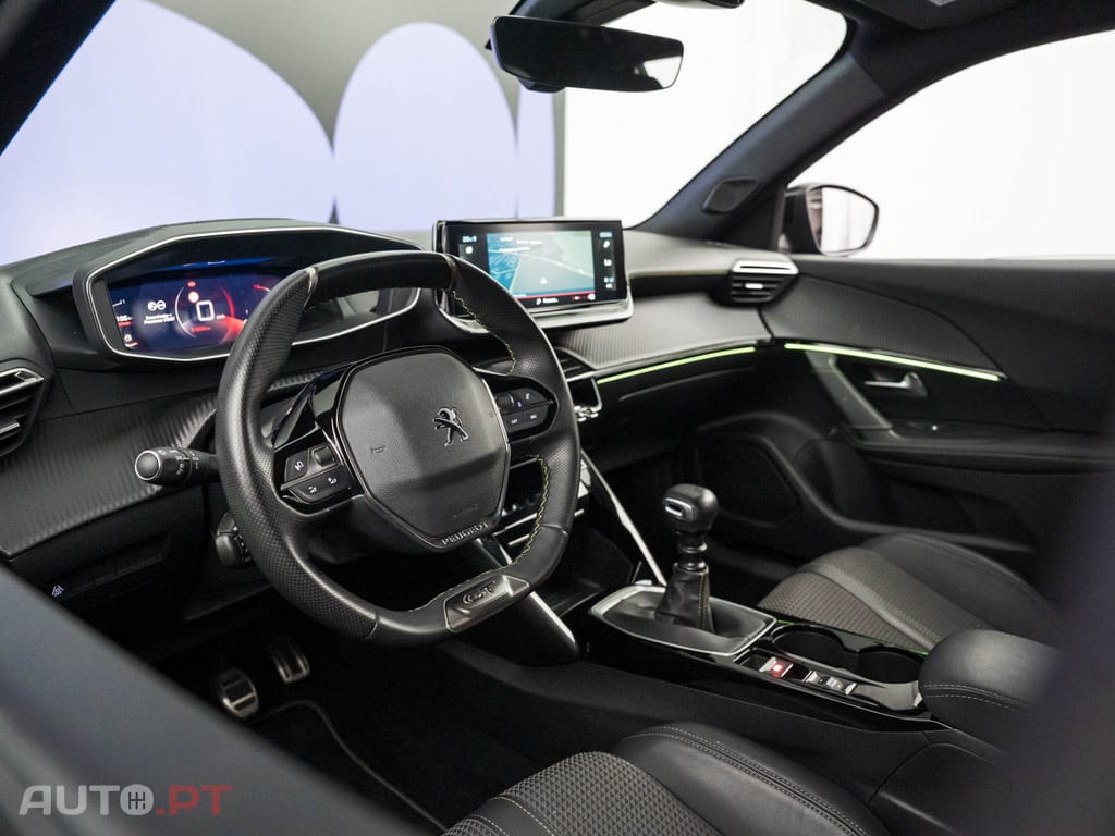 Peugeot 2008 1.2 PureTech GT
