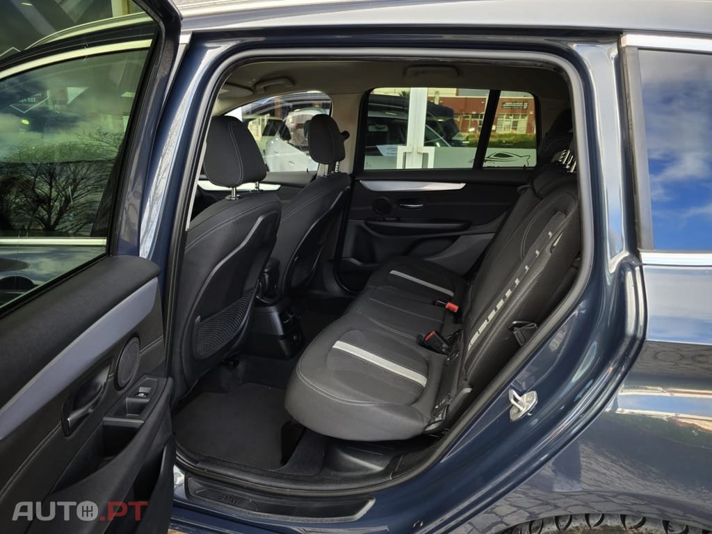 BMW 216 d 7L Line Sport